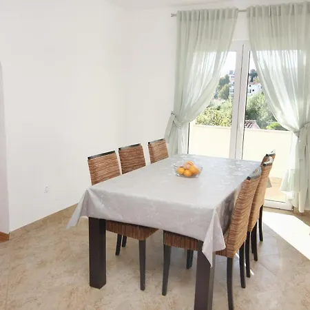 Seaside House Mavarstica, Ciovo - 9206 Holiday home